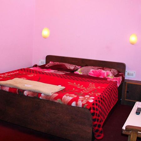 Hotel Aroma Classic กูลู ภายนอก รูปภาพ